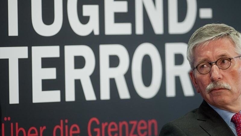 Immer noch Sozialdemokrat: Thilo Sarrazin stellt sein Buch "Der neue Tugendterror" vor.