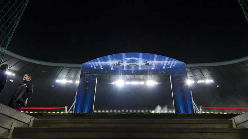 Der Spielertunnel der Allianz Arena erhält ein neues Design.