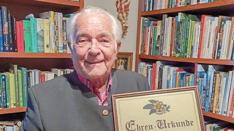 Der Bayerische Wald-Verein hat Haymo Richter im Februar 2021 die Ehrenmitgliedschaft verliehen. Der Bad Kötztinger ist das einzige lebende Ehrenmitglied des Vereins.