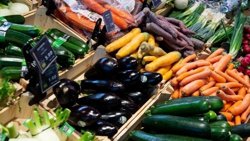 Bio-Lebensmittel werden weiterhin vorwiegend im Supermarkt gekauft.