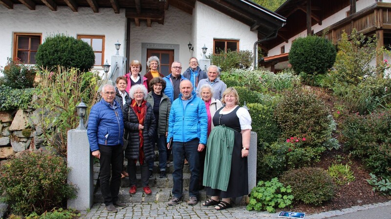Für die Mitglieder des Vereins Gäste-und Kulturführer Bayerwald e.V. gab es eine Besichtigung durch das Hotel "Waldschlößl" mit dem Sport-und Therapiezentrum Kinema. Vorne rechts Marianne Maurer.
