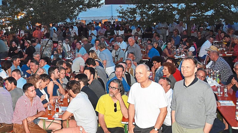 Ein Bild aus glücklicheren Tagen: Das Hallertauer Bierfestival - hier eine Aufnahme aus dem Jahr 2018 - muss heuer wegen der Corona-Krise entfallen. Eine Neuauflage ist für das Jahr 2022 geplant.