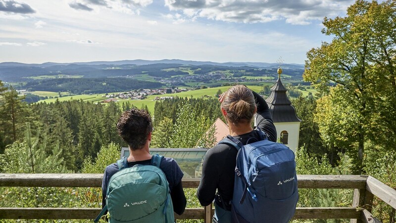 Pilger auf dem Gunthersteig: auf 160 Kilometern und neun Tagesetappen von Niederalteich bis ins tschechische Blatná.