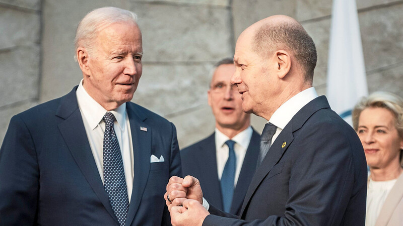 Drei Gipfel an einem Tag: Laut US-Präsident Joe Biden (l.) und Kanzler Olaf Scholz sind die Allianzen von Nato, G7 und EU so geschlossen wie nie zuvor - auch wenn hinter den Kulissen nicht nur Einigkeit herrscht.