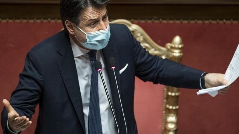 Giuseppe Conte, Ministerpräsident von Italien, hält im Senat eine Rede.