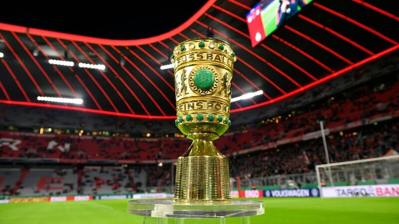 Der FC Bayern hofft weiter, den DFB-Pokal verteidigen zu dürfen. (Symbolbild)