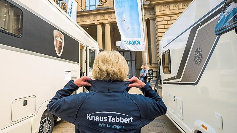 Für seinen Börsengang platzierte Knaus Tabbert vor der Frankfurter Börse Reisemobile.
