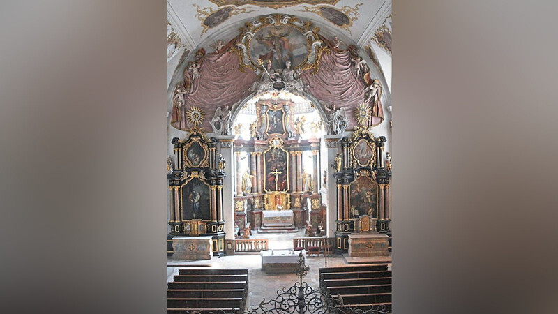 Das Kirchenschiff der Filialkirche St. Veit.