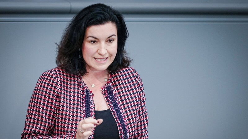 "Ministerin Paus muss endlich Schwung in die Arbeit bringen", fordert CSU-Vizeparteichefin Dorothee Bär (Archivfoto).