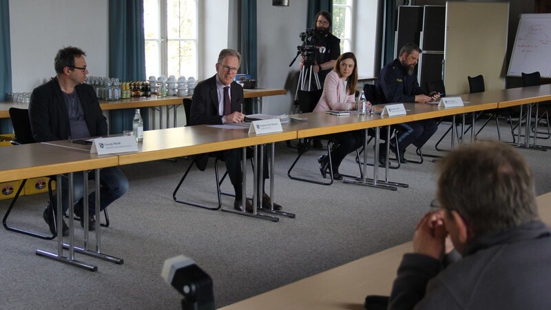 Die Pressekonferenz des Landratsamts Freising.