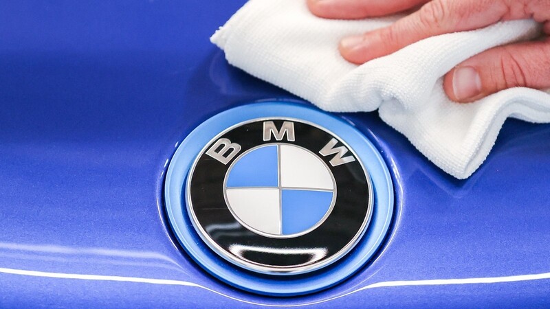 Der Autobauer BMW leidet, wie die gesamte Autobranche, unter dem weltweiten Chipmangel.