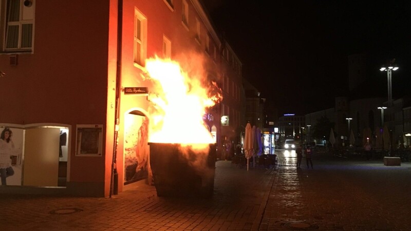 Am Straubinger Stadtplatz brannte es.