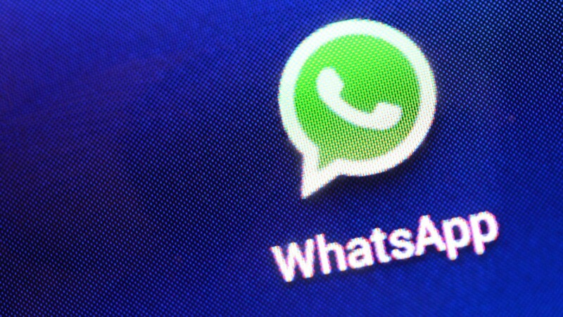 Betrüger locken mit falschen Warnungen vor eine Whatsapp-Sperrung Nutzer des Messengers auf ihre Webseiten.