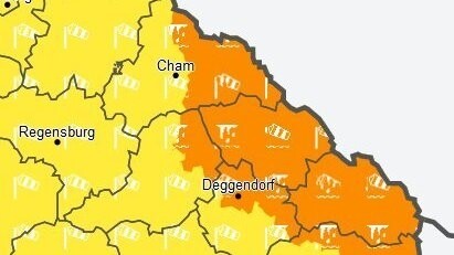 In den orangefarbenen Bereichen soll es laut Deutschem Wetterdienst stellenweise zu schweren Sturmböhen kommen können, für die gelben Bereiche gilt eine Warnung vor Sturmböhen.