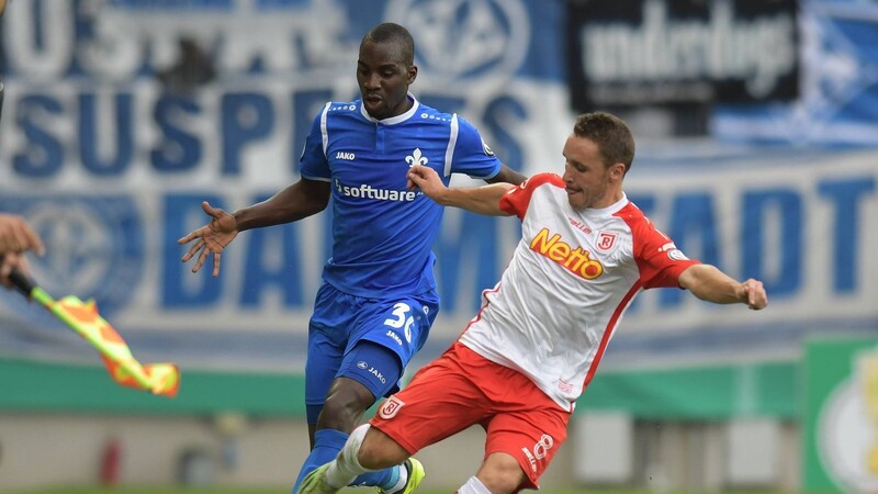 Im Vorjahr setzte sich der SSV Jahn Regensburg (rechts Andreas Geipl) in der ersten Pokalrunde gegen den SV Darmstadt 98 durch.