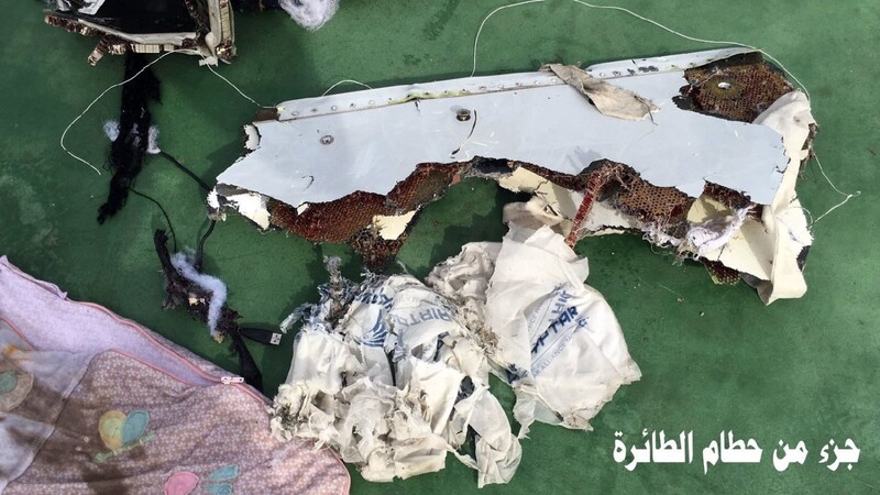 Trümmerteile des Flugzeugs, die im Mittelmeer gefunden wurden.