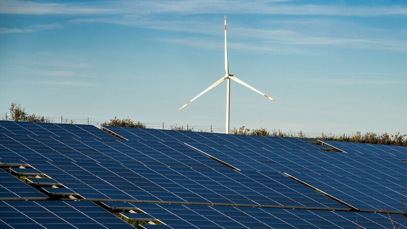 Beim Thema grüne Energie hat der Landkreis noch Nachholbedarf. Vor allem wird sie hier über Photovoltaik gewonnen. Die Windkraft fristet ein Randdasein. Gerade einmal drei Prozent des grünen Stroms werden über sie gewonnen.