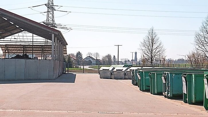Die Altstoffsammelstelle in Vilsbiburg mit der angeschlossenen Kompostieranlage, wo Grüngut abgeliefert werden kann, ist aktuell geschlossen. Am Karsamstag bekommen Bürger allerdings unter entsprechenden Sicherheits-Auflagen die Möglichkeit, Grünabfälle zu entsorgen.