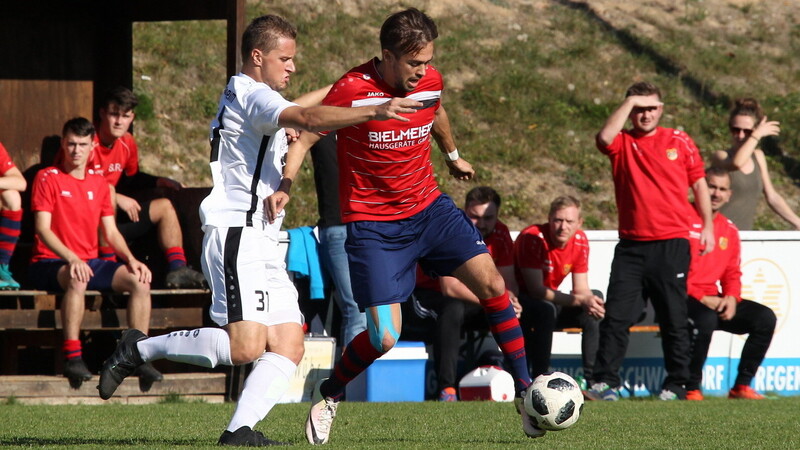 Der 1. FC Bad Kötzting hat gegen den FC Tegernheim mit 3:0 gewonnen.