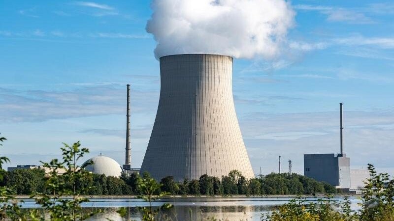 Seit des Ukraine-Kriegs ist in Deutschland die Debatte über die zukünftige Energieversorgung in vollem Gange. Die Forderung von Markus Söder (CSU), das Atomkraftwerk länger laufen zu lassen, wurde abgelehnt. (Symbolbild)