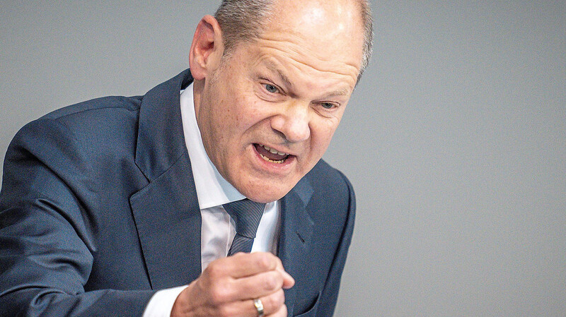 Kanzler Olaf Scholz ist wie ausgewechselt und kontert den Vorwürfen von CDU/CSU mit markigen Worten.