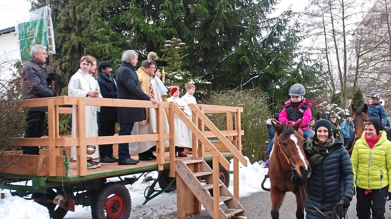 Traditionell werden beim Erhardifest Ross und Reiter gesegnet.