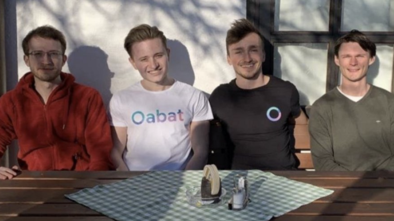 Die vier Gründer von "Oabat": (v.l.) Frederik Stoiber (28), Nikolas Adjan (22), Veit Heller (23) und Benedict Ammer (32).
