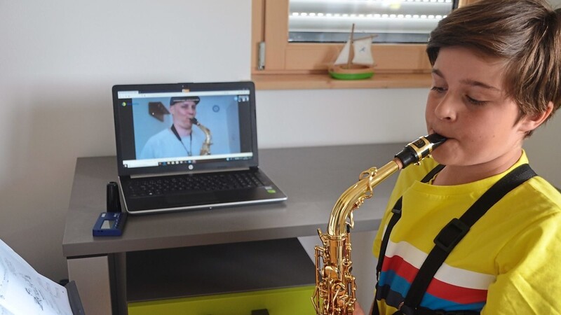 Bis vergangene Woche fand der Instrumentalunterricht der Musikschule über einen Video-Kanal online statt.