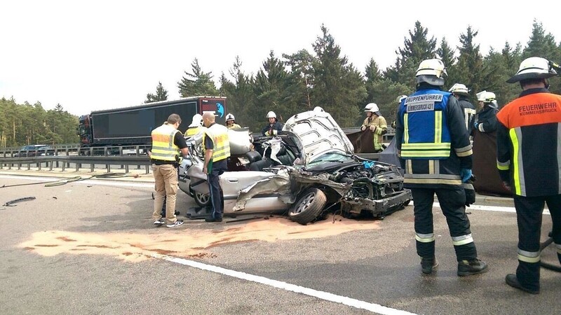 Zu einem tragischen Unfall ist es auf der A6 bei Amberg gekommen.