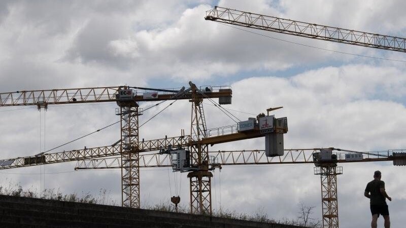 Auch in der deutschen Baubranche ist die Wirtschaftsleistung zum Teil eingebrochen. (Symbolbild)