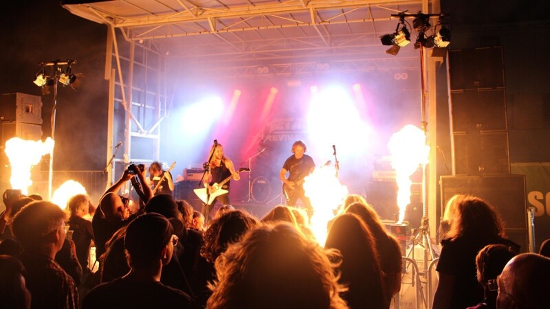 Metallica Revival Beroun sprang kurzfristig als Headliner ein.