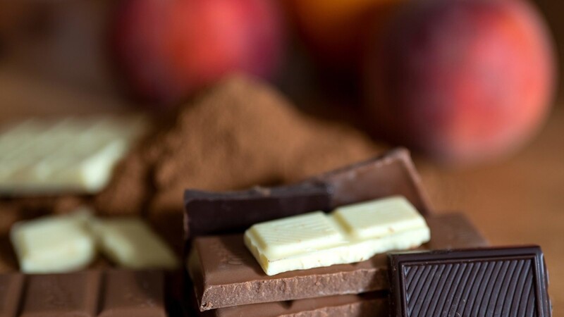 In einer großen belgischen Schokoladenfabrik sind Salmonellen festgestellt worden. (Symbolbild)