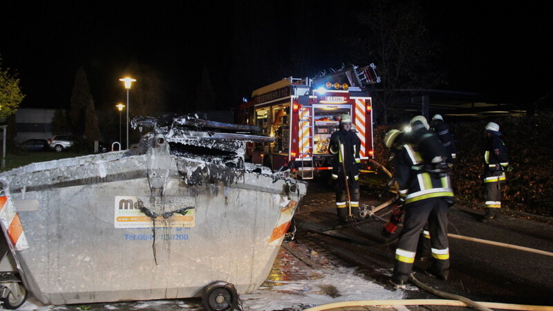 Die Feuerwehr musste in Burgweinting gleich zweimal innerhalb kurzer Zeit ausrücken.