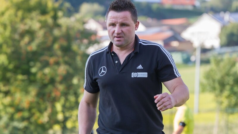 Franz Koller kehrte im Sommer als Trainer zum SV Neukirchen beim Heiligen Blut zurück.