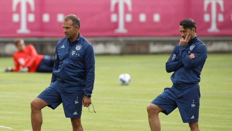 "Wir haben eine gemeinsame Vergangenheit. Von daher freue ich mich. Das ist ein ganz toller Transfer", sagt Bayerns Cheftrainer Niko Kovac (r.) über seinen neuen Assistenten Hansi Flick.