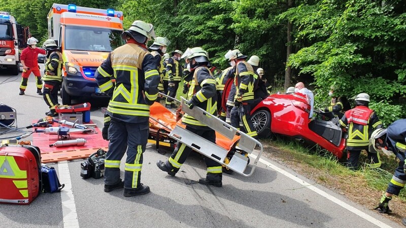 Bei einem Unfall am Samstagnachmittag zwischen Lengau und Gleißenberg sind vier Personen verletzt worden.