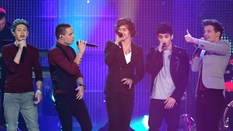 Die Sänger der Band "One Direction" (von links): Niall, Liam, Harry, Zayn und Louis.(Foto: Oliver Berg/dpa)