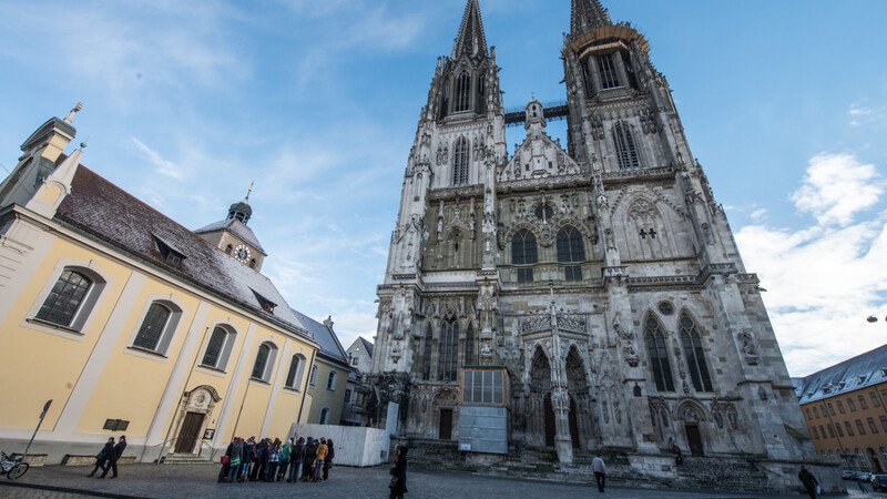 Dom St. Peter in Regensburg. (Archivfoto: Armin Weigel/dpa)