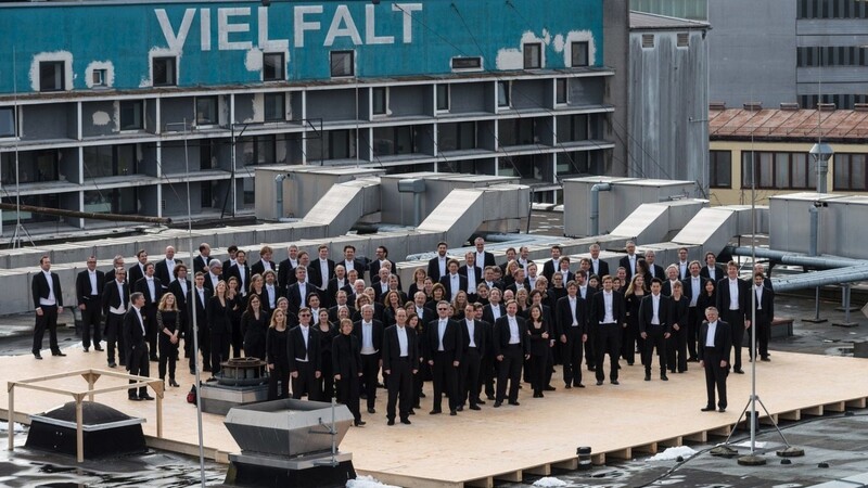 Vielfalt ist das Markenzeichen eines modernen Symphonieorchesters wie dem des Bayerischen Rundfunks - hier auf einem Dach im Werksviertel, wo der neue Konzertsaal entstehen soll.