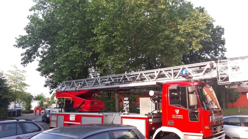Ein Brand ist am Donnerstagabend in Straubing in einem Hochhaus ausgebrochen.