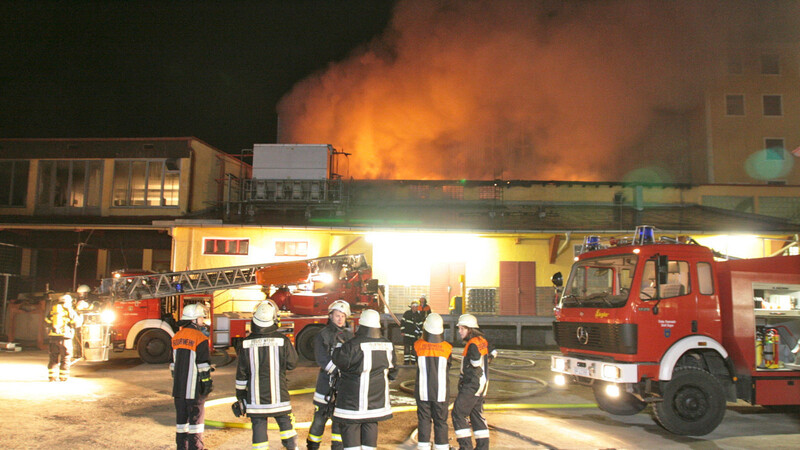 Bei dem Brand in der Irlbacher Schlossbrauerei entstand ein Millionenschaden. Foto: kamera24.tv