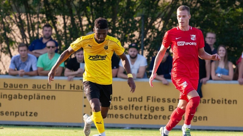 Stürmer Ben Kouame und die DJK Vilzing wollen gegen den TSV Schwaben Augsburg drei Punkte holen.