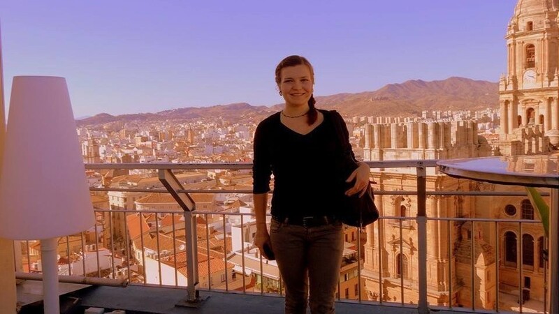Johanna auf der Dachterrasse des AC Marriot Hotels in Málaga.