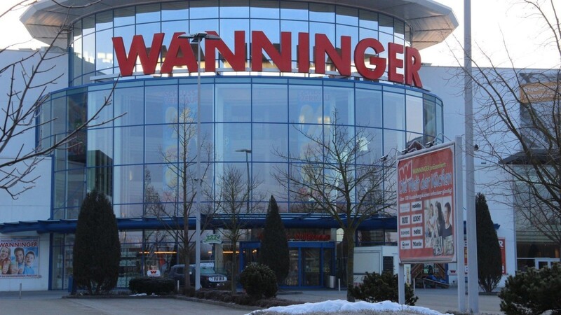 Wegen der Pläne von Möbel Wanninger für einen 2.000 Quadratmeter großen Sportfachmarkt am Erletacker macht sich die Werbegemeinschaft Sorgen um die Zukunft der Innenstadt.