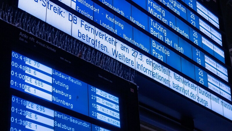 "EVG-Streik: DB Fernverkehr am 27.3. eingestellt, Nahverkehr bundesweit massiv betroffen.