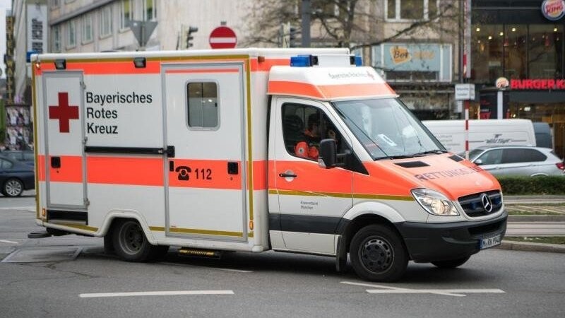 Bei einem schweren Betriebsunfall in Postbauer-Heng sind am Donnerstag 28 Menschen verletzt worden. (Symbolbild)