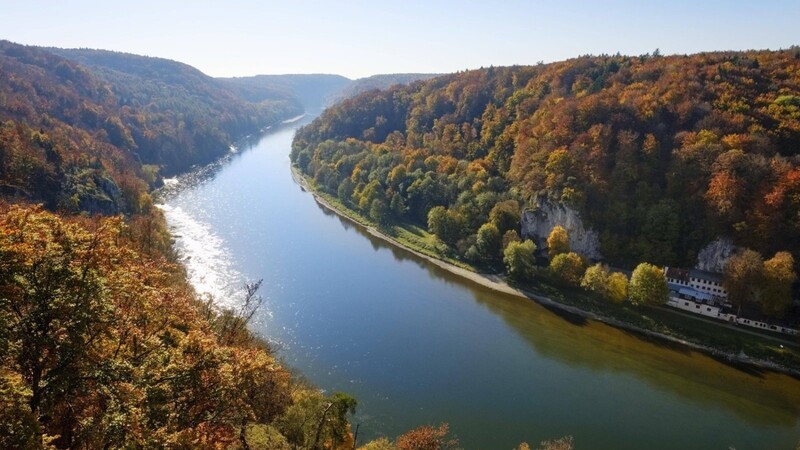 Die Donau bei Weltenburg - ein atemberaubender Anblick. Geht es nach Umweltminister Dr. Marcel Huber und Landrat Martin Neumeyer soll die "Weltenburger Enge" das erste Nationale Naturmonument Bayerns werden.