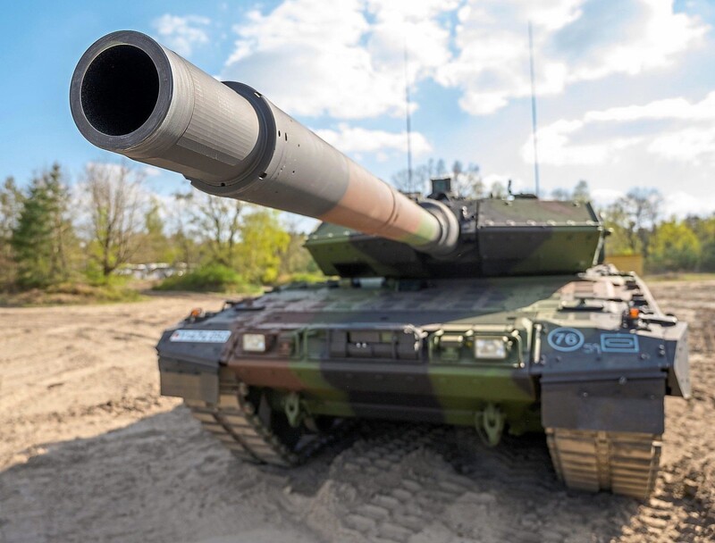 Ein Kampfpanzer der Bundeswehr vom Typ Leopard 2 A7V. Eine Kaserne im Landkreis Schwandorf wurde mit Panzern dieser Art ausgestattet. (Symbolbild) 