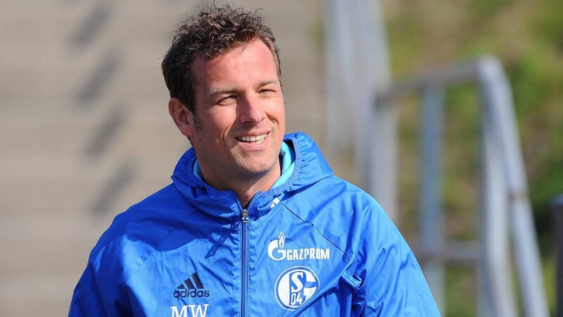 Straubinger in königsblau: Markus Weinzierl trainiert seit dieser Saison den FC Schalke 04.