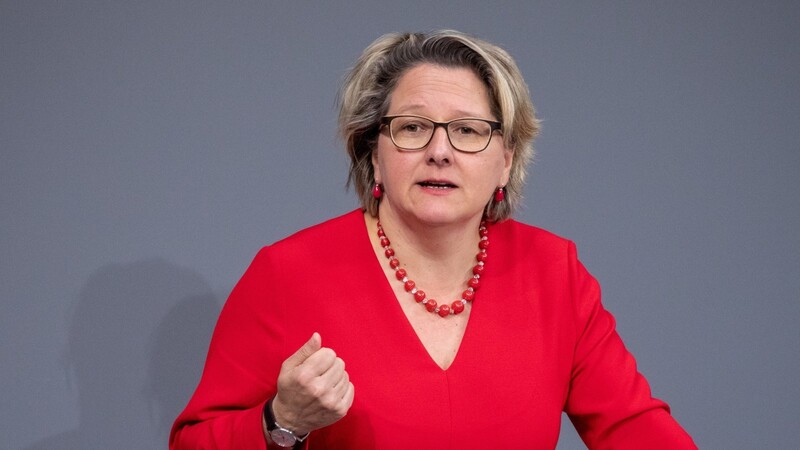 Svenja Schulze zieht mit ihrem Entwurf für ein Klimaschutzgesetz die Kritik der Union auf sich.